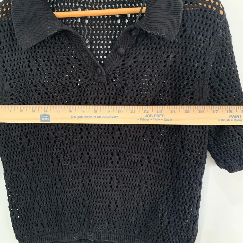 T Tahari Black Open knit Crochet polo Top like new size XL - Picture 4 of 6